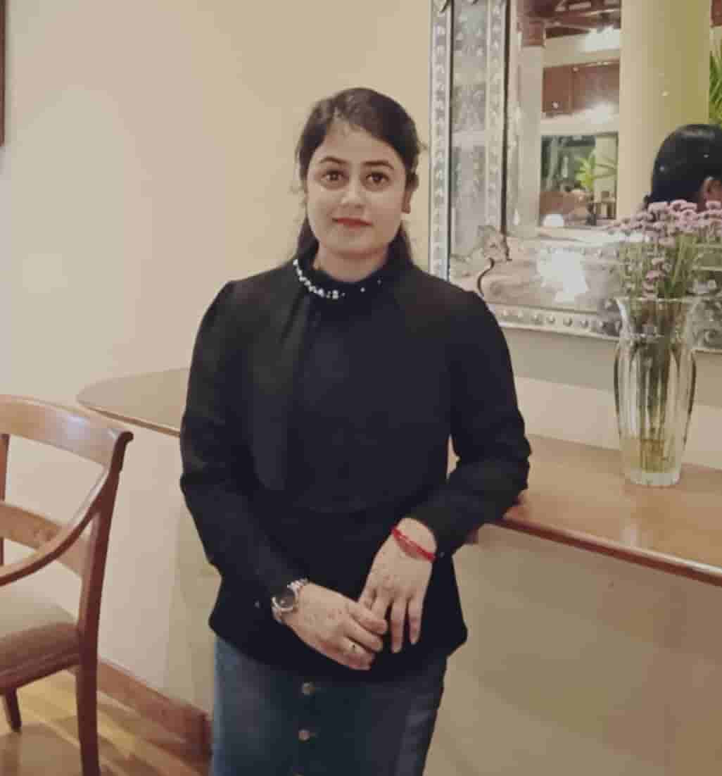 Rashi Tiwari